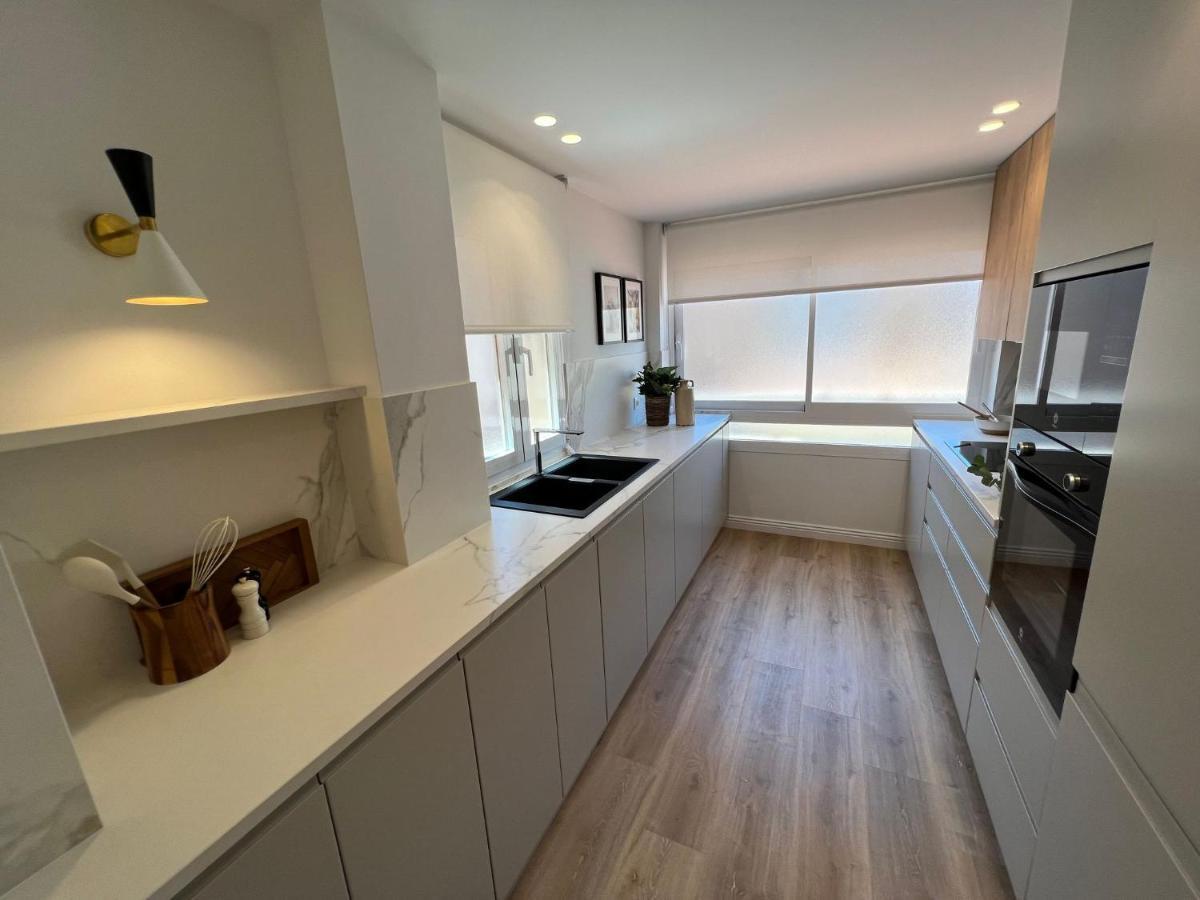 Donoso Cortes & Free Parking By Ele Apartments มาลากา ภายนอก รูปภาพ